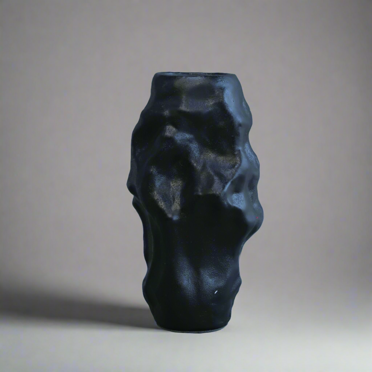 Polyresin Black Vase